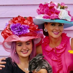 Meet your Posher, Christina e.